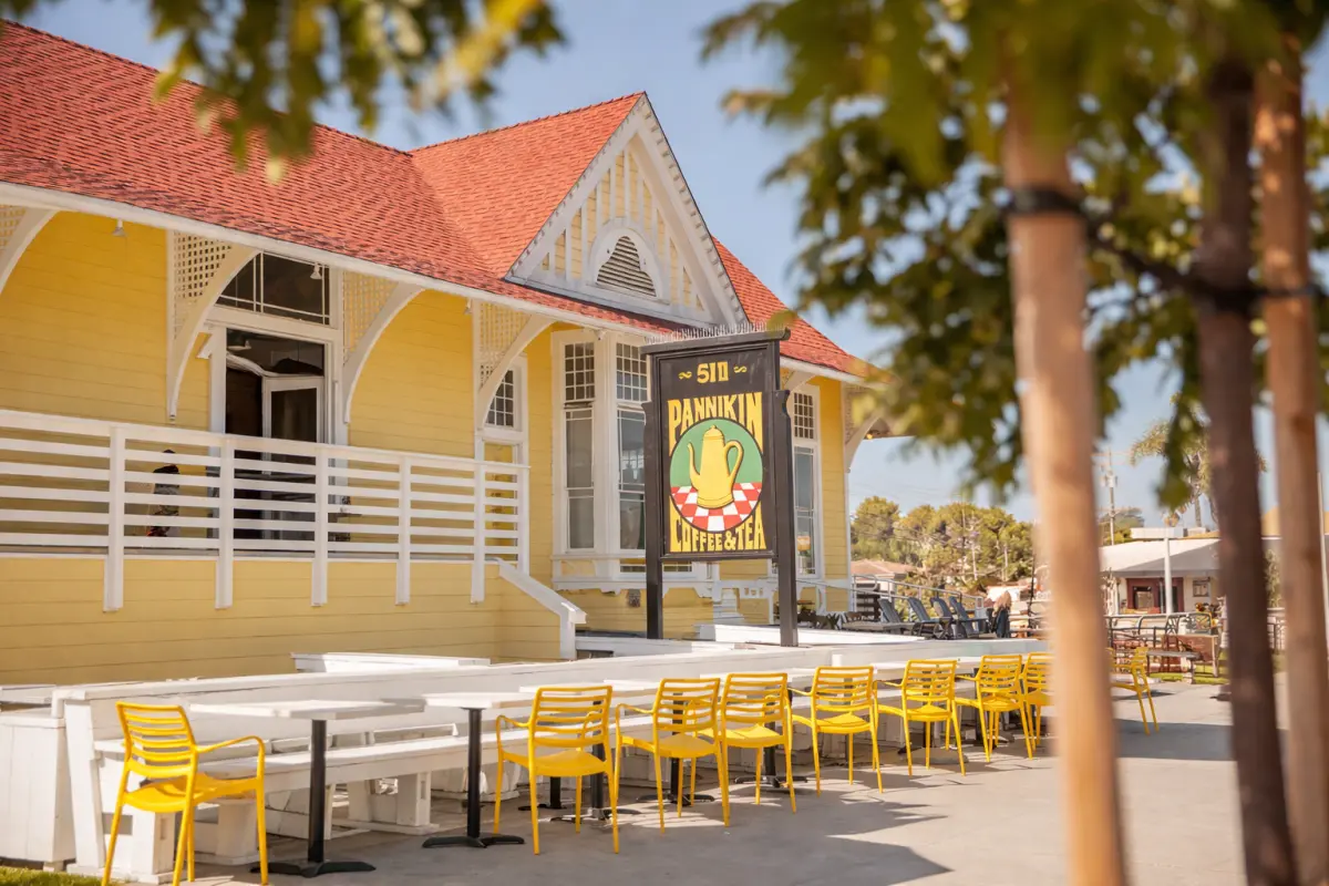 Pannikin Coffee & Tea coffee shop